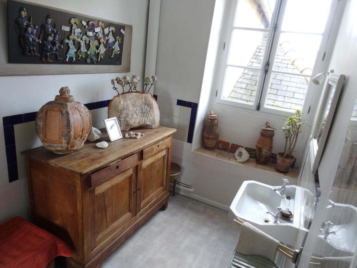 L'Escalier Des Reves Bed & Breakfast Saint-Sauveur-en-Puisaye Dış mekan fotoğraf