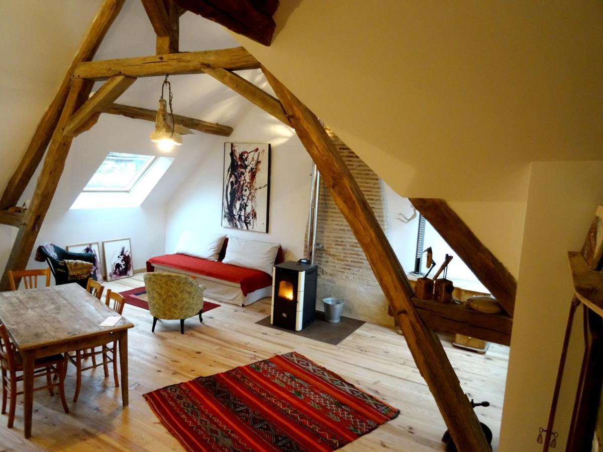 L'Escalier Des Reves Bed & Breakfast Saint-Sauveur-en-Puisaye Dış mekan fotoğraf