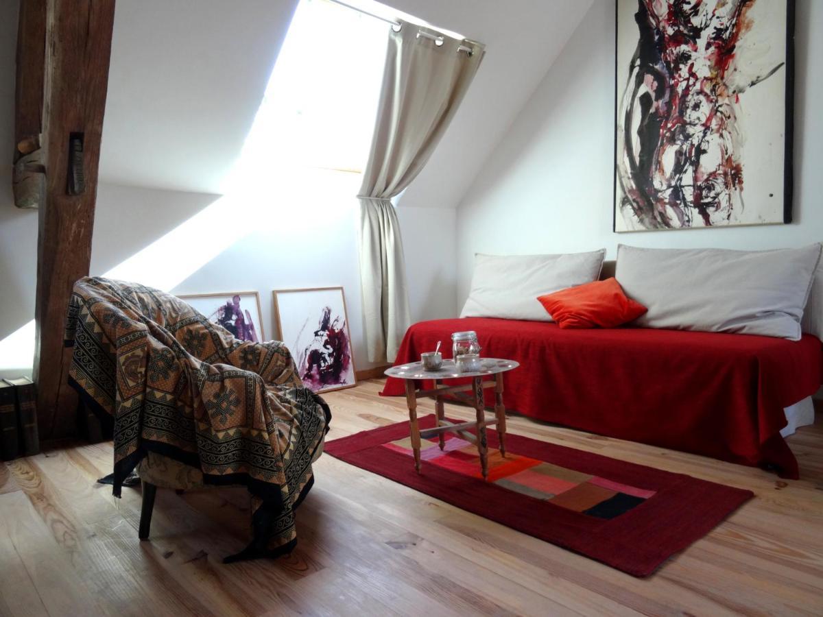 L'Escalier Des Reves Bed & Breakfast Saint-Sauveur-en-Puisaye Dış mekan fotoğraf