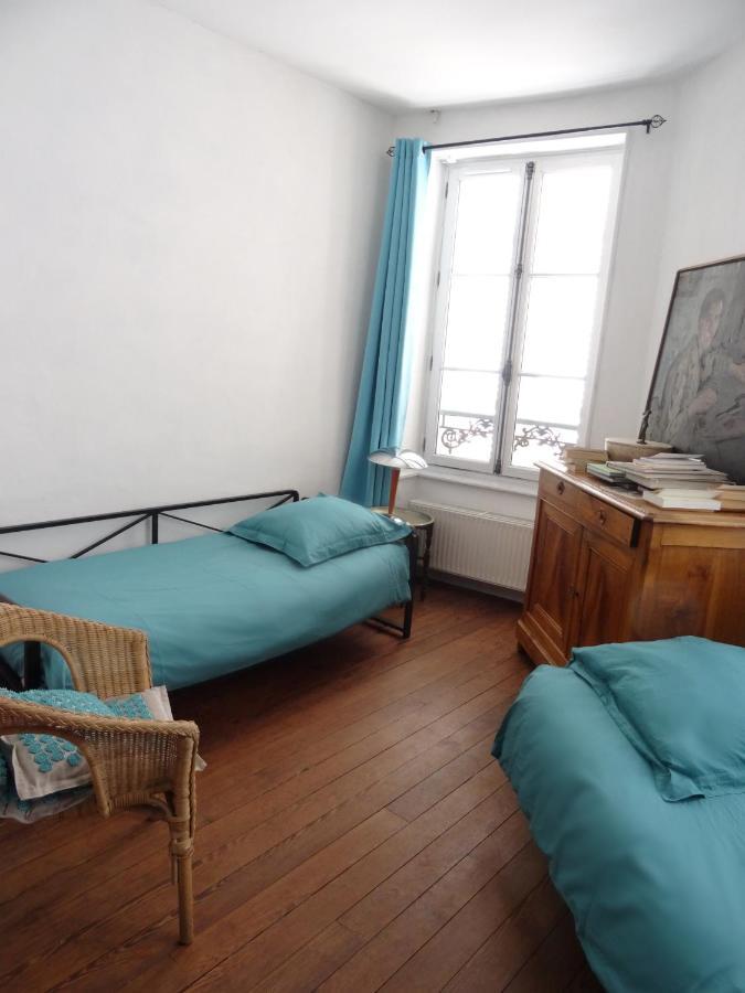 L'Escalier Des Reves Bed & Breakfast Saint-Sauveur-en-Puisaye Dış mekan fotoğraf