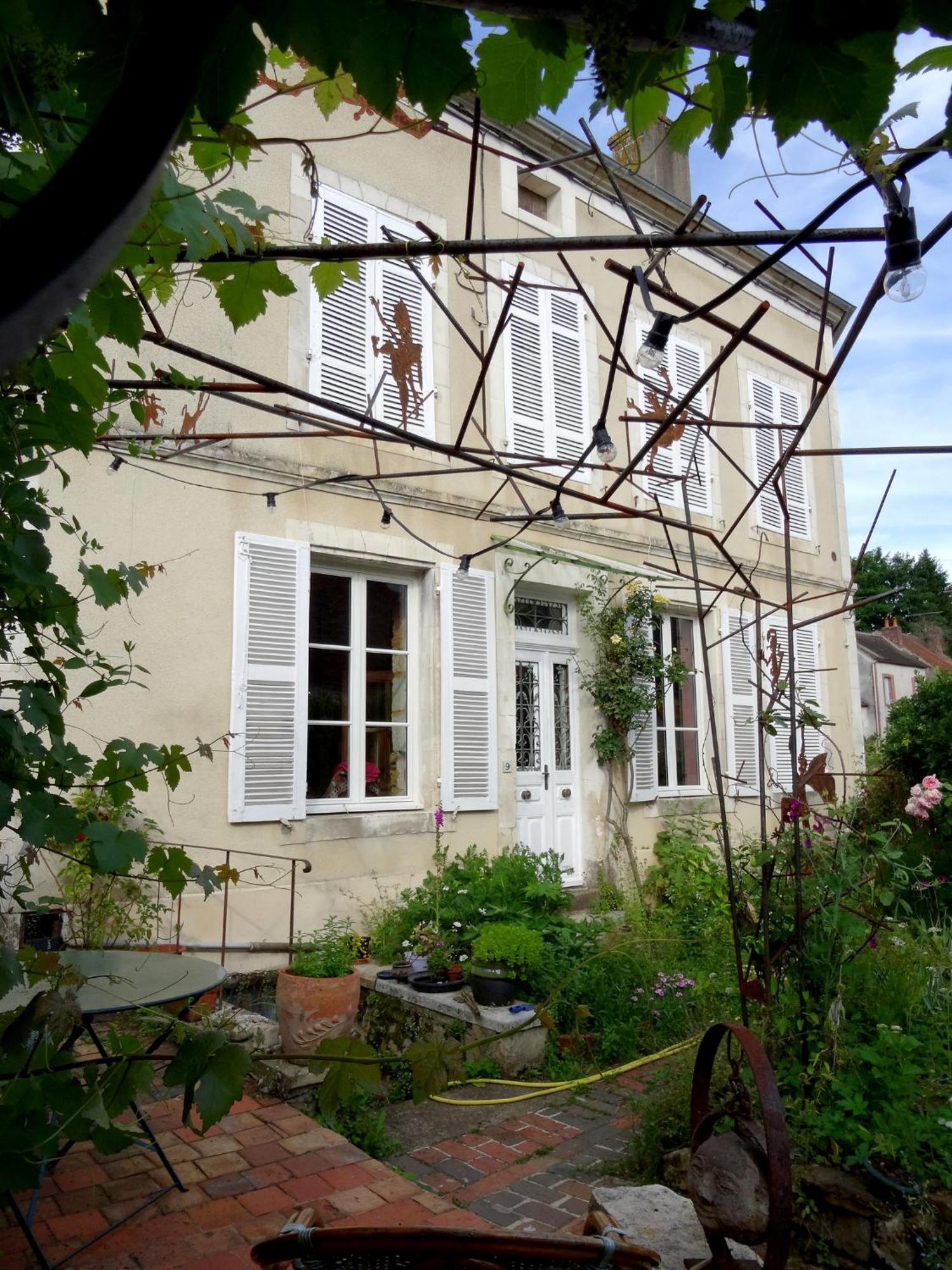 L'Escalier Des Reves Bed & Breakfast Saint-Sauveur-en-Puisaye Dış mekan fotoğraf